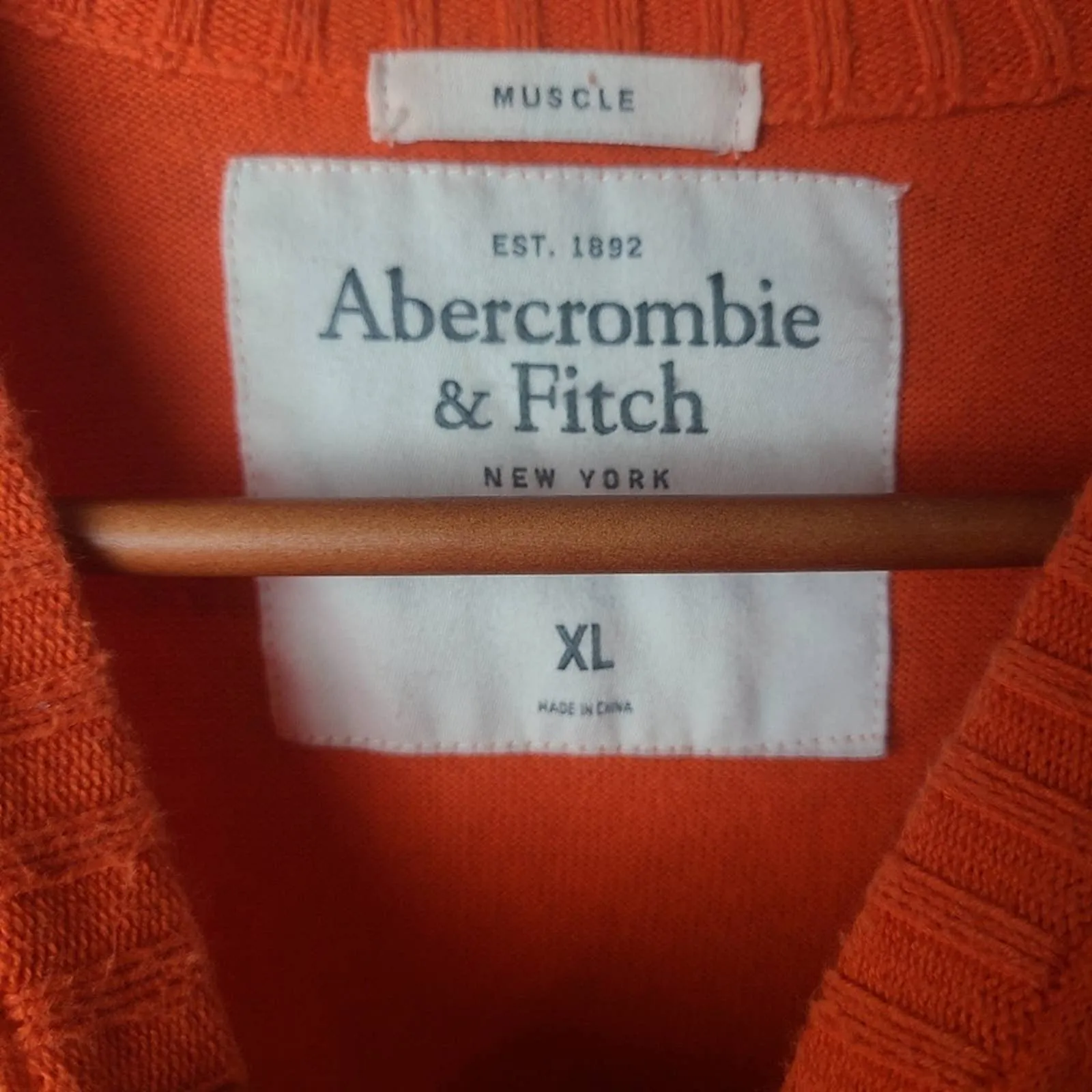 Abercrombie & Fitch Men's V neck Sweater